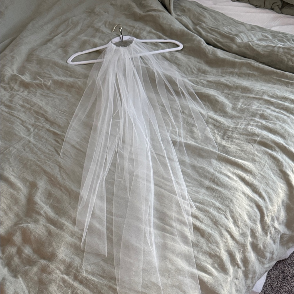 Sara Gabriel Lauren Bridal Veil - Pale Ivory